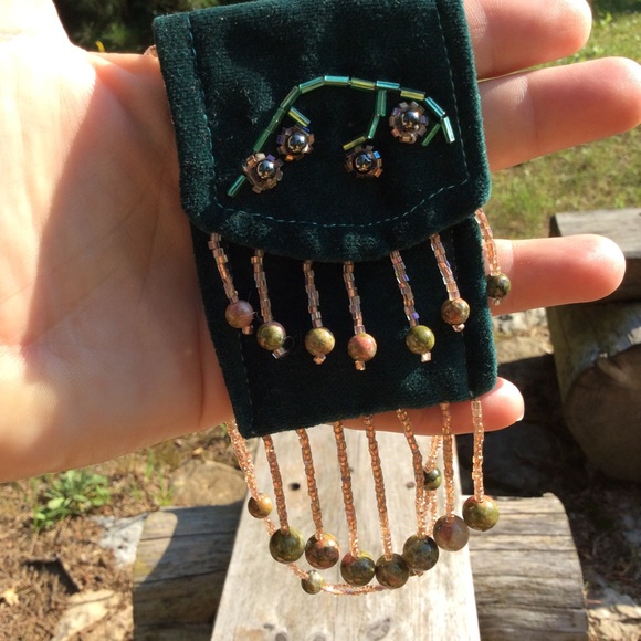 Hand sewn and beaded decorative mini purse. - Picture 2 of 7